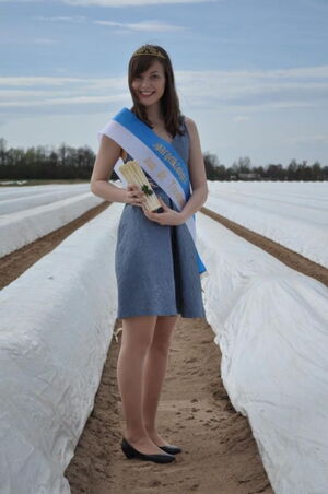 Spargelkönigin 2012 Carlotta Friedmann