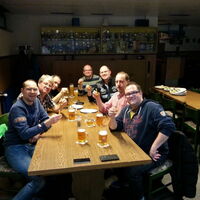 En scheene Gruß vun de Tischtennisler