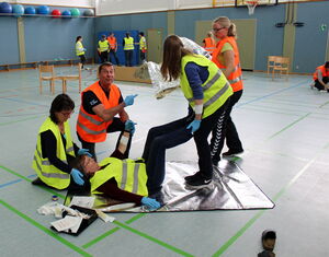 In kleinen Gruppen gab es viele praktische Übungen