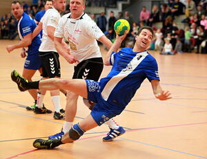 Jens Hrach kämpft sich durch - Foto von Armin Kübelbeck, www.hbz-da.de