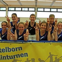 Gut gelaunt in neuen Trikots präsentierte sich die zweite Mannschaft des TVB