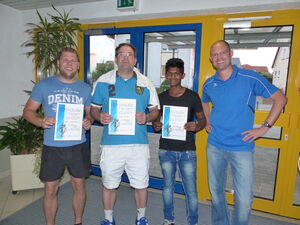 Die Gewinner vom Hobby-Turnier - rechts Turnier-Cheffe Stefan "Nö" Nau