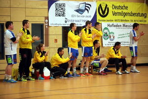 Ovationen von der Bank - Foto: www.hbz-da.de